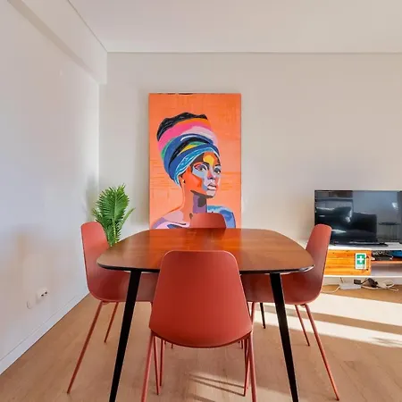 Downtown Soho セトゥーバル