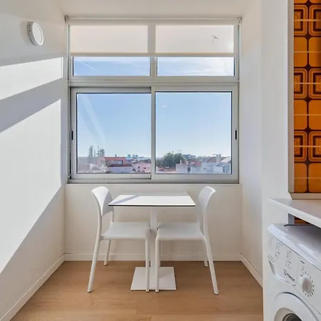 Downtown Soho Apartment *